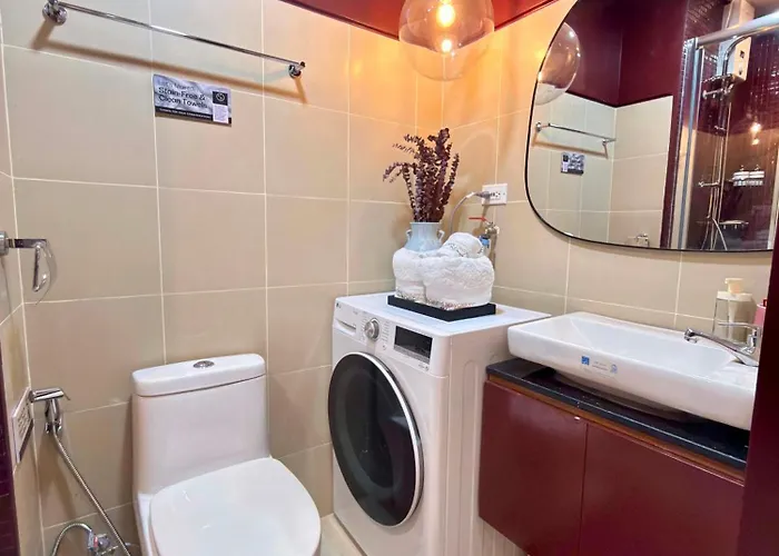 Modern End Unit In Edsa Mandaluyong Apartahotel Manila