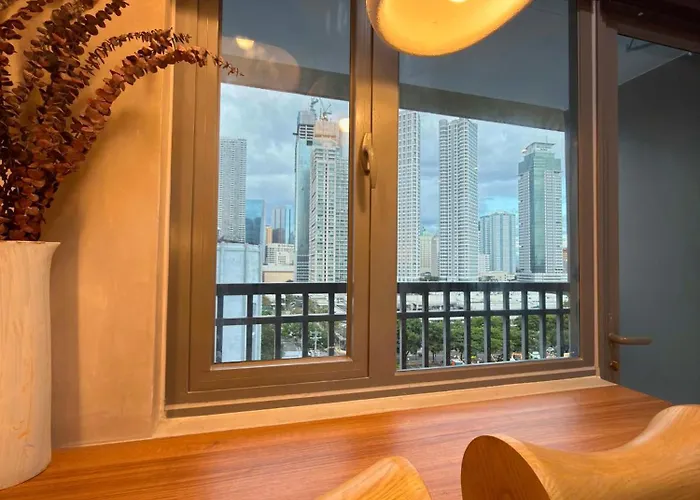 Modern End Unit In Edsa Mandaluyong Apartahotel