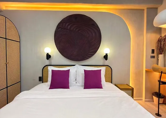 Modern End Unit In Edsa Mandaluyong Apartahotel